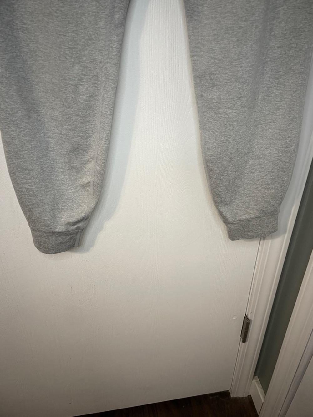 Vuori Women’s Performance Jogger Sweatpants Heathered Gray Size XS (fit to med) - Picture 6 of 9